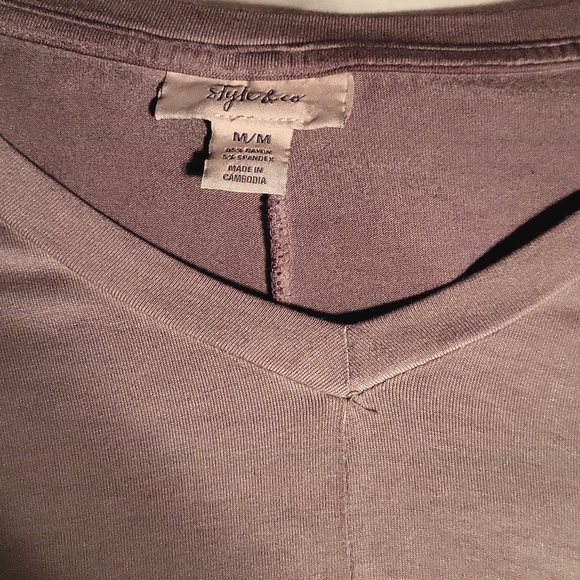 *NEW* STYLE & CO Women's Grey V-Neck Long Sleeve Loose Flowy Top Size Medium. - Picture 2 of 3